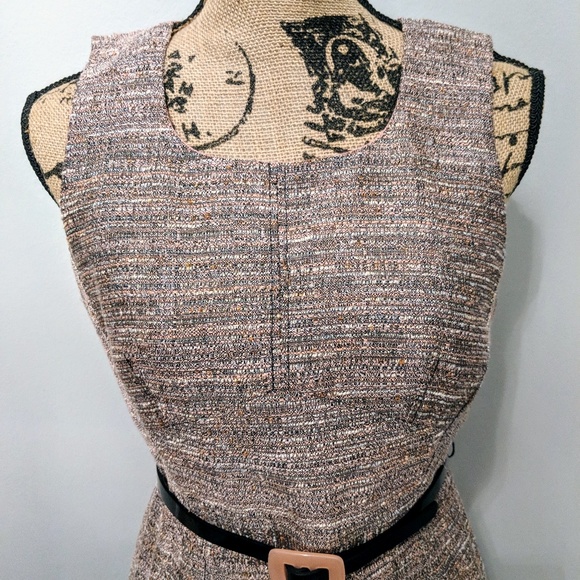 Stunning Banana Republic Dress - Picture 2 of 4